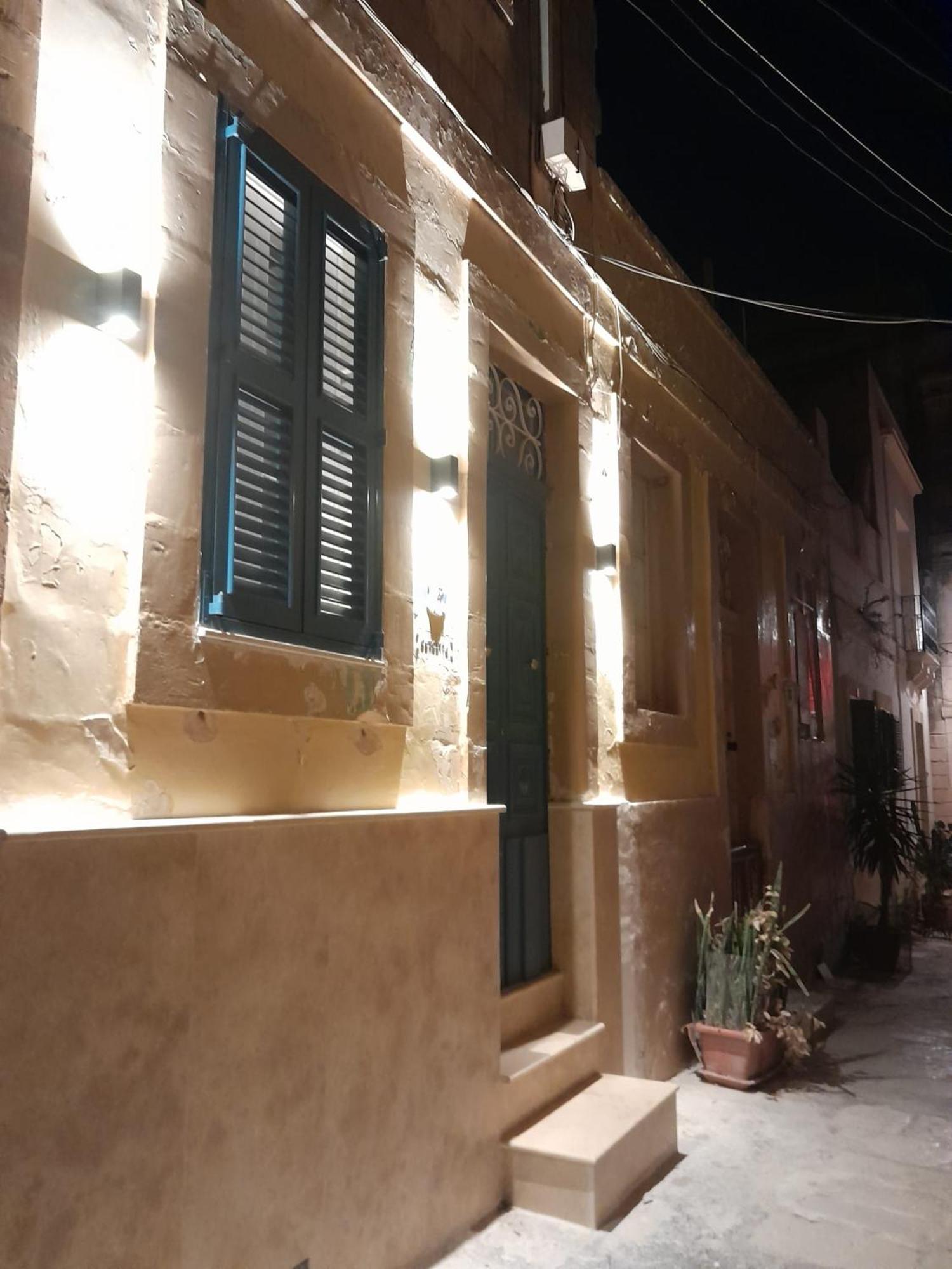 Charming Town House In Cospicua, Valperga Rooms 외부 사진